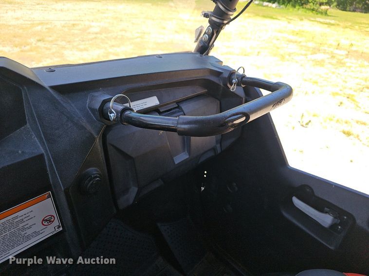 image for item EJ5692 2018 Yamaha  Wolverine X4 utility vehicle