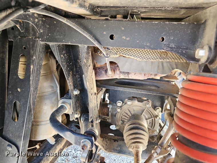 image for item EJ5692 2018 Yamaha  Wolverine X4 utility vehicle