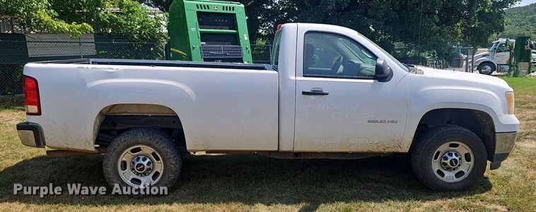 image for item EJ5715 2012 GMC Sierra 2500HD pickup truck