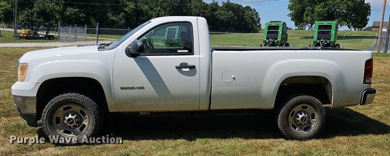 image for item EJ5715 2012 GMC Sierra 2500HD pickup truck