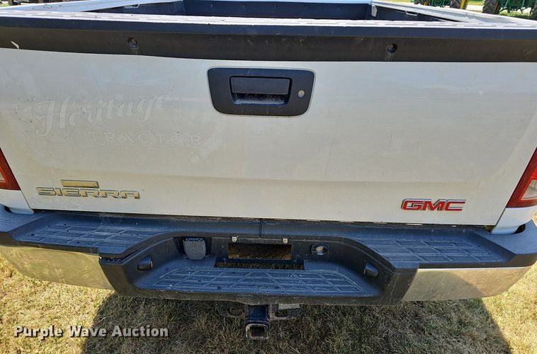 image for item EJ5715 2012 GMC Sierra 2500HD pickup truck