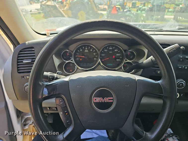 image for item EJ5715 2012 GMC Sierra 2500HD pickup truck