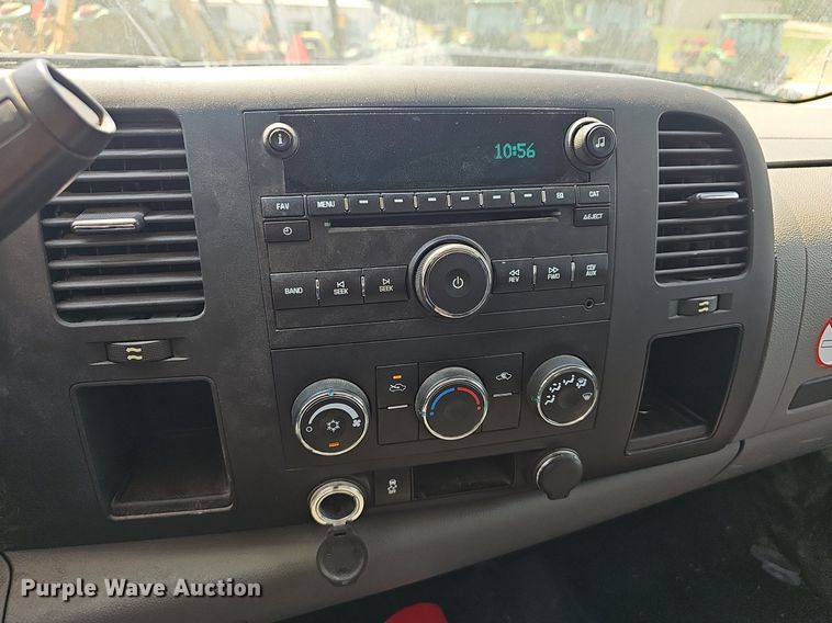 image for item EJ5715 2012 GMC Sierra 2500HD pickup truck