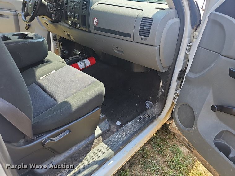 image for item EJ5715 2012 GMC Sierra 2500HD pickup truck