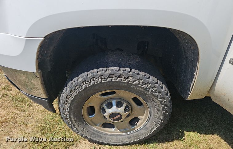 image for item EJ5715 2012 GMC Sierra 2500HD pickup truck