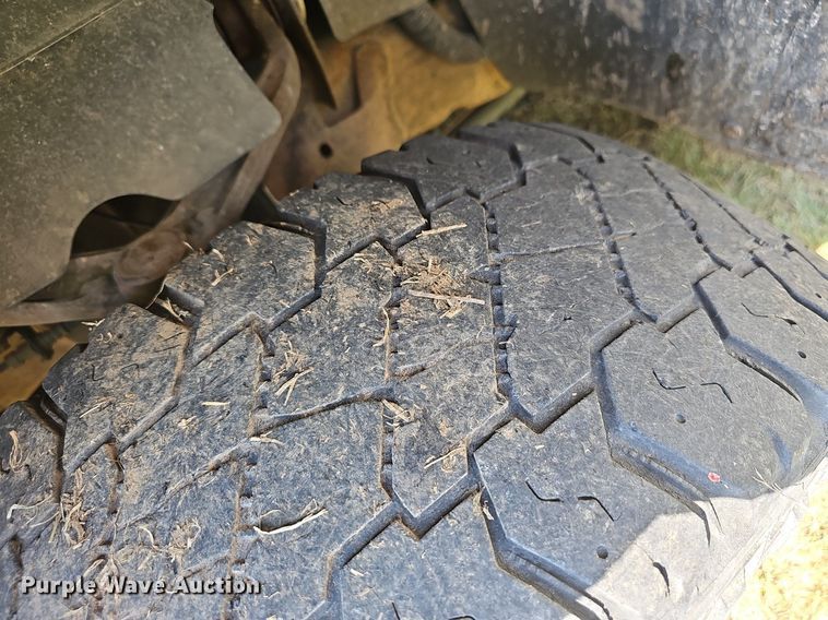 image for item EJ5715 2012 GMC Sierra 2500HD pickup truck