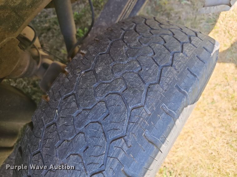 image for item EJ5715 2012 GMC Sierra 2500HD pickup truck