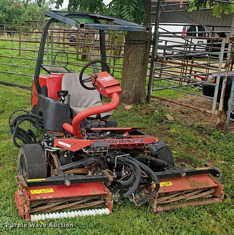 image for item EJ5722 (2) Toro 3100-D mowers 