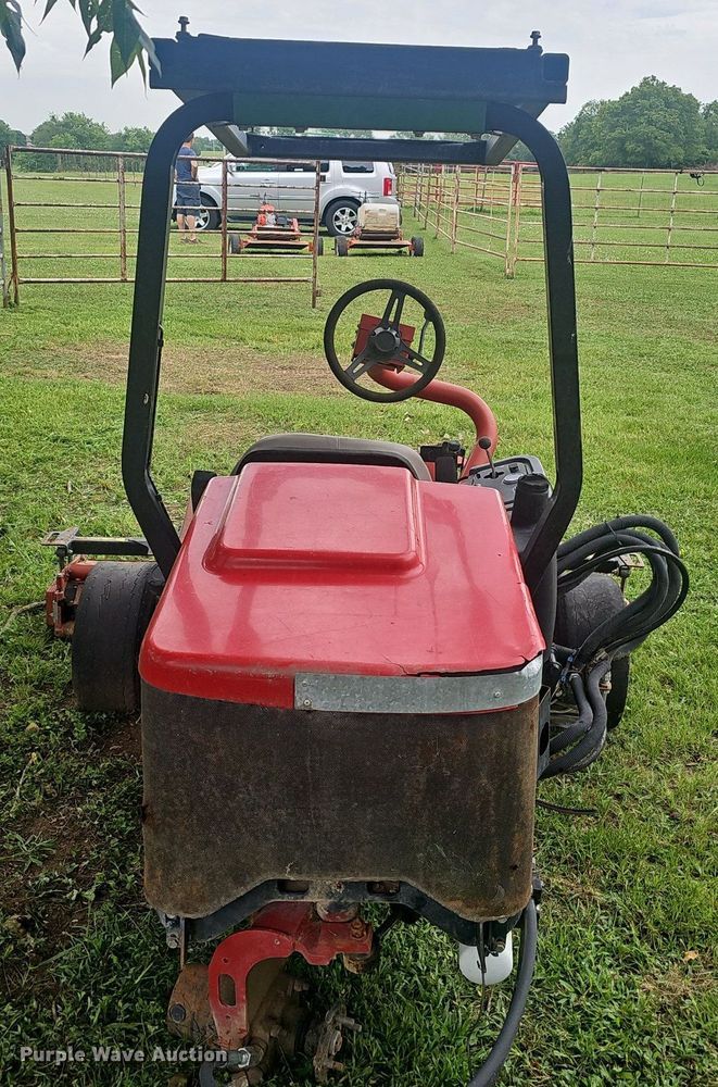 image for item EJ5722 (2) Toro 3100-D mowers 