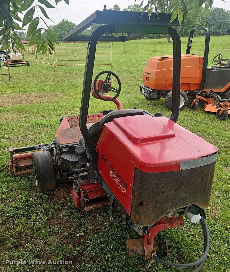 image for item EJ5722 (2) Toro 3100-D mowers 