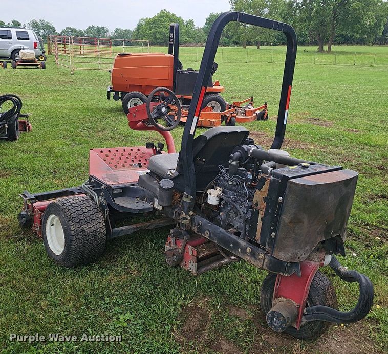 image for item EJ5722 (2) Toro 3100-D mowers 