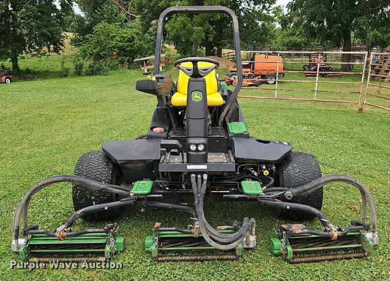 image for item EJ5725 John Deere  3225C lawn mower
