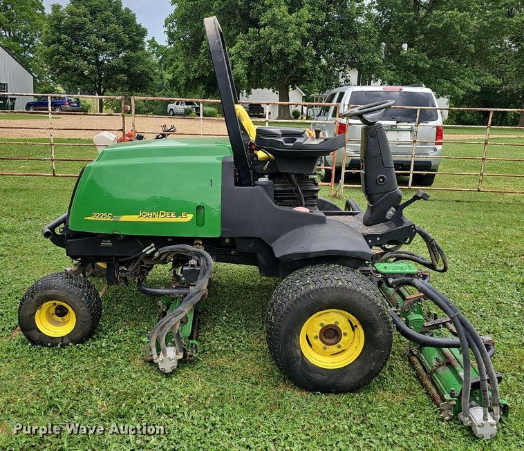 image for item EJ5725 John Deere  3225C lawn mower