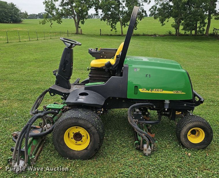 image for item EJ5725 John Deere  3225C lawn mower