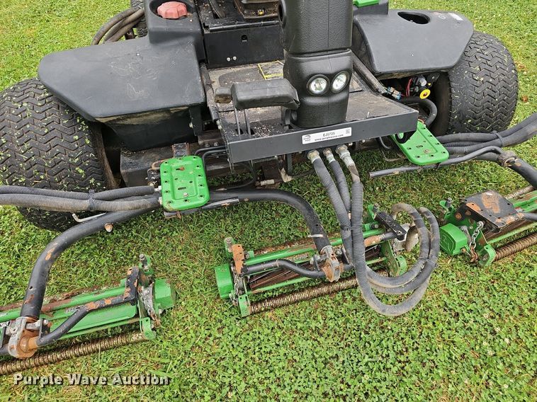 image for item EJ5725 John Deere  3225C lawn mower