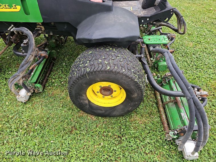 image for item EJ5725 John Deere  3225C lawn mower