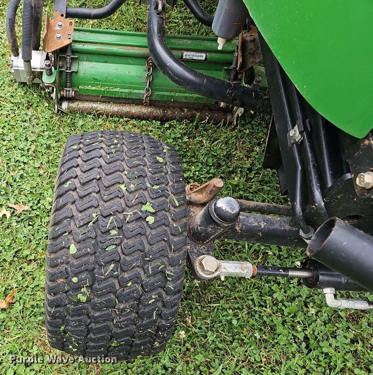 image for item EJ5725 John Deere  3225C lawn mower