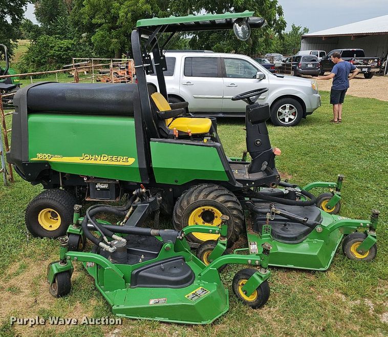 image for item EJ5726 John Deere 1600  lawn mower