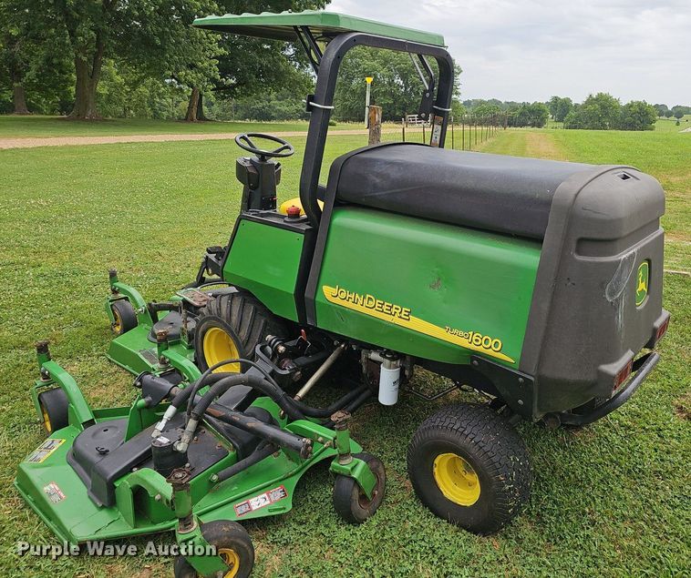 image for item EJ5726 John Deere 1600  lawn mower