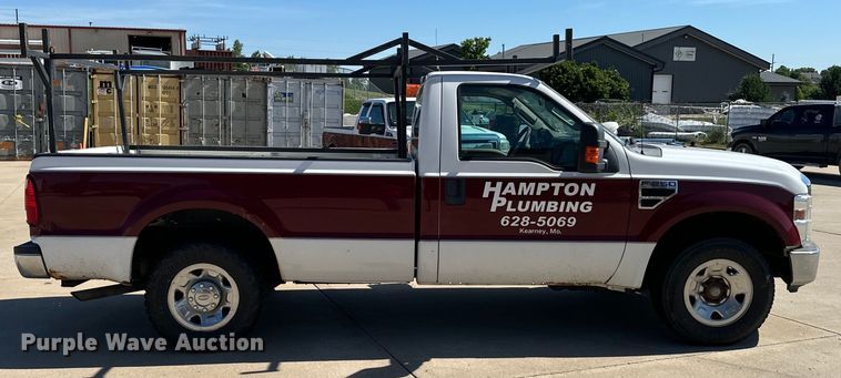 image for item EJ6897 2009 Ford F250 Super Duty XLT pickup truck