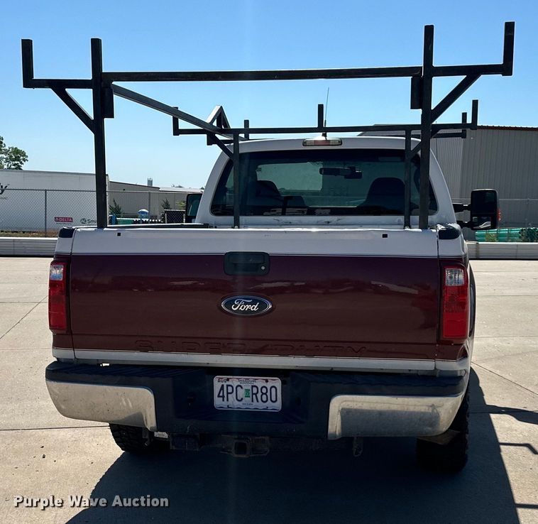 image for item EJ6897 2009 Ford F250 Super Duty XLT pickup truck