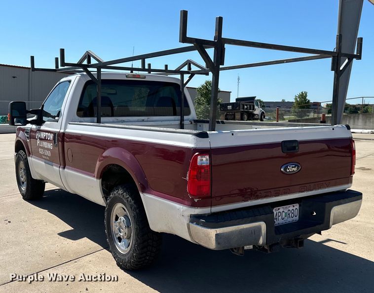image for item EJ6897 2009 Ford F250 Super Duty XLT pickup truck