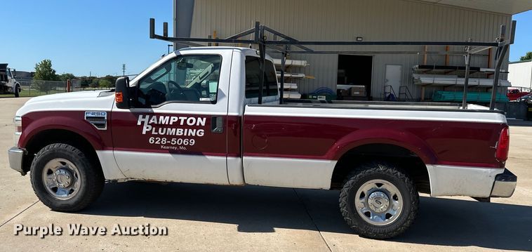image for item EJ6897 2009 Ford F250 Super Duty XLT pickup truck