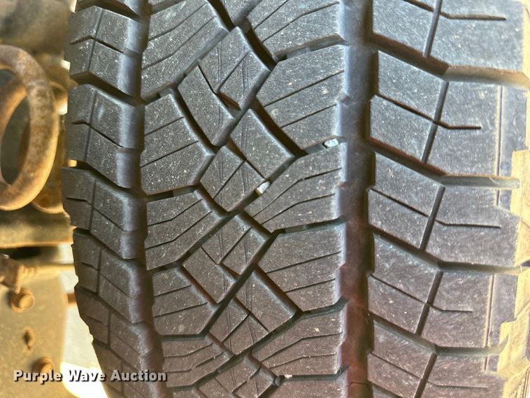 image for item EJ6897 2009 Ford F250 Super Duty XLT pickup truck