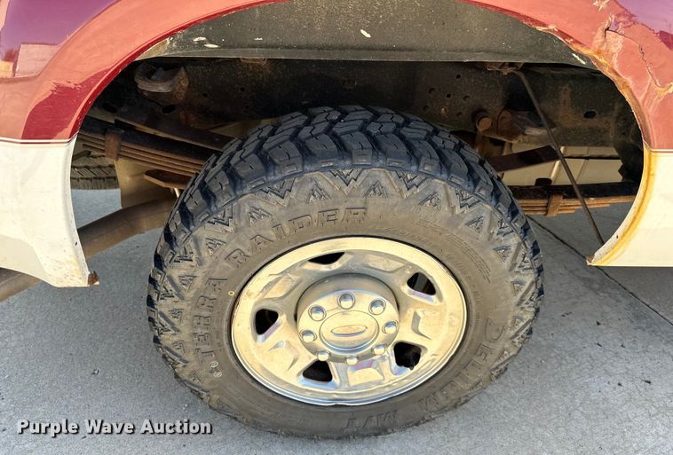 image for item EJ6897 2009 Ford F250 Super Duty XLT pickup truck