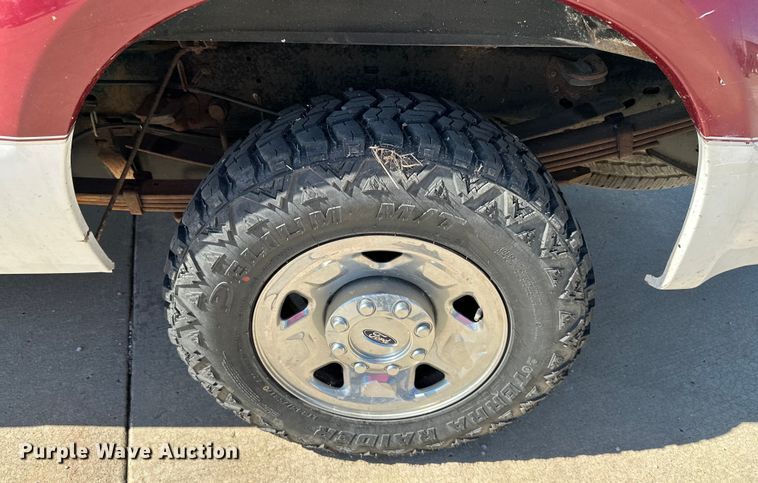 image for item EJ6897 2009 Ford F250 Super Duty XLT pickup truck