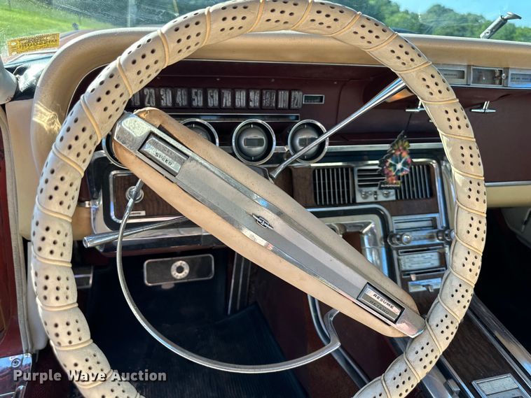 image for item EJ6966 1966 Ford Thunderbird  