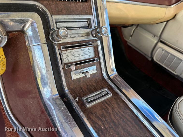 image for item EJ6966 1966 Ford Thunderbird  