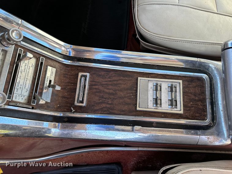 image for item EJ6966 1966 Ford Thunderbird  