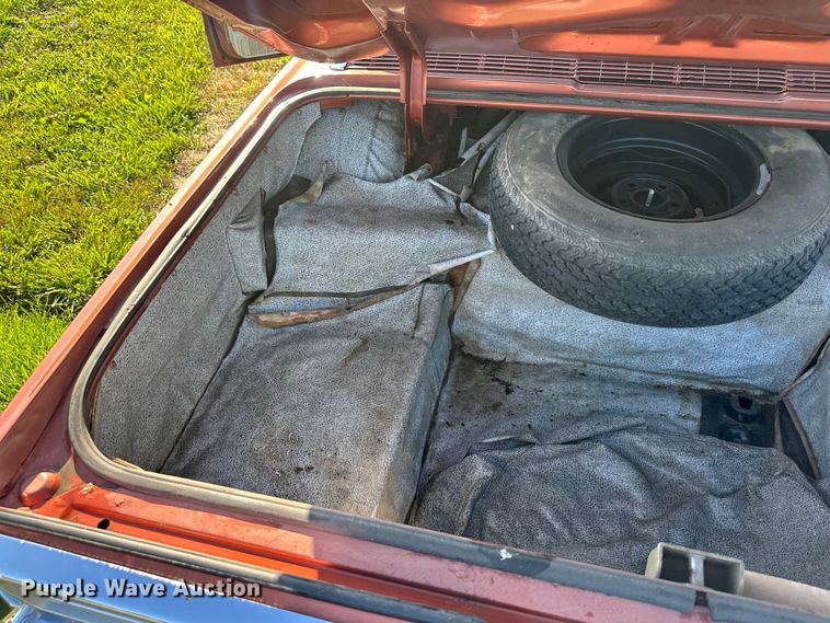 image for item EJ6966 1966 Ford Thunderbird  