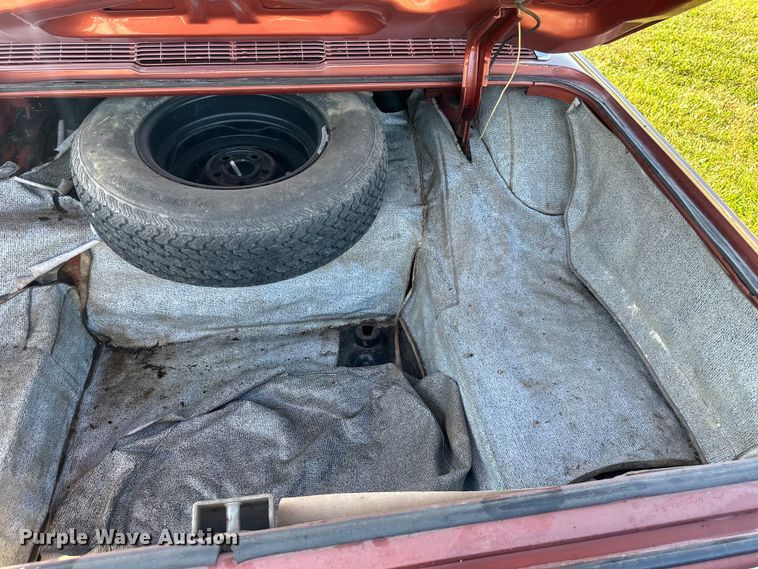 image for item EJ6966 1966 Ford Thunderbird  