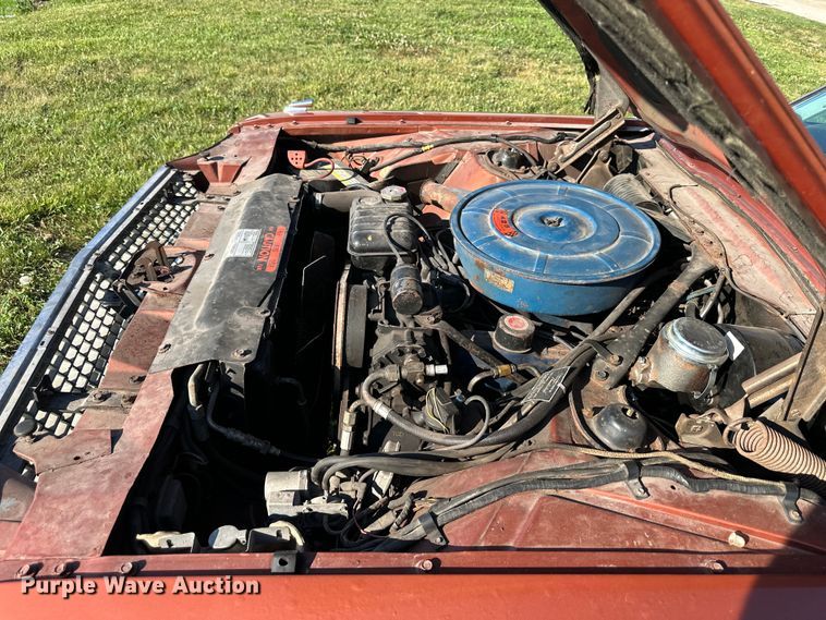 image for item EJ6966 1966 Ford Thunderbird  