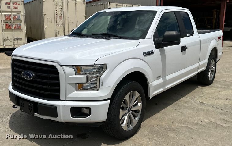 image for item EJ6989 2017 Ford F150 XL SuperCab pickup truck
