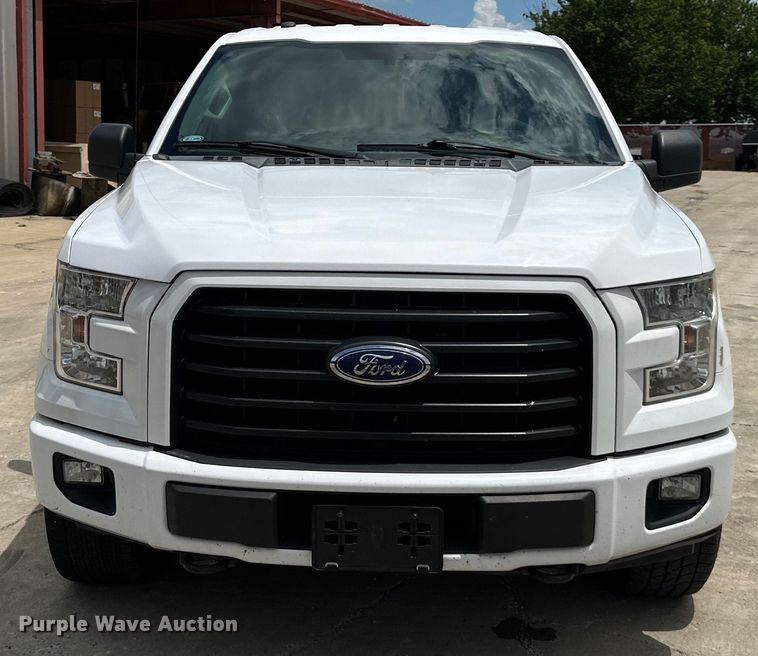 image for item EJ6989 2017 Ford F150 XL SuperCab pickup truck