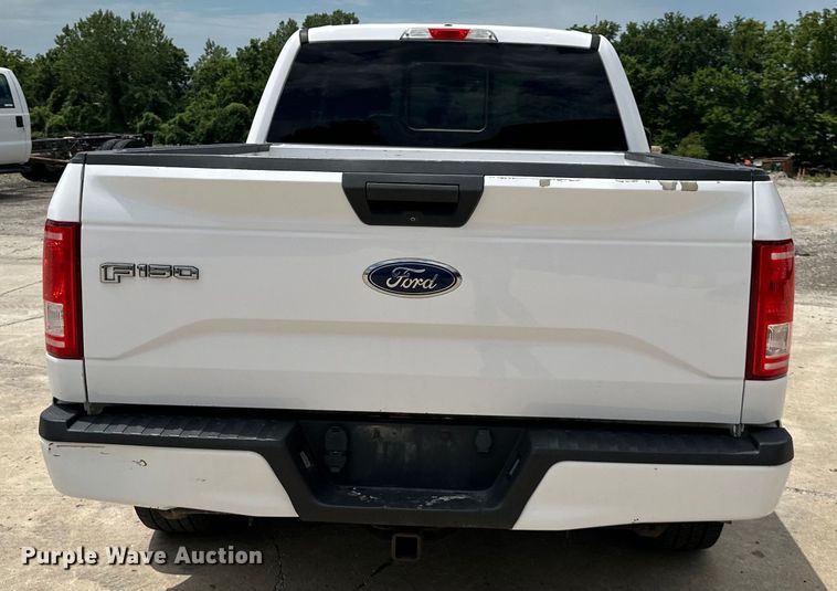 image for item EJ6989 2017 Ford F150 XL SuperCab pickup truck