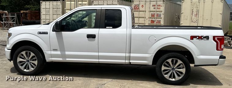 image for item EJ6989 2017 Ford F150 XL SuperCab pickup truck
