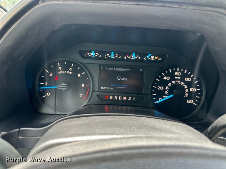 image for item EJ6989 2017 Ford F150 XL SuperCab pickup truck