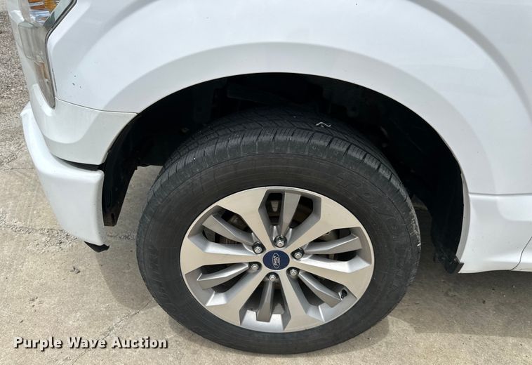 image for item EJ6989 2017 Ford F150 XL SuperCab pickup truck