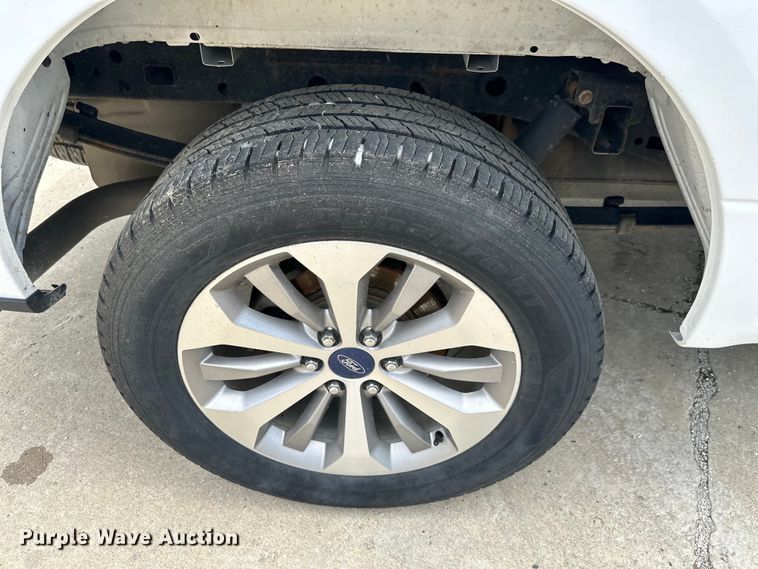 image for item EJ6989 2017 Ford F150 XL SuperCab pickup truck