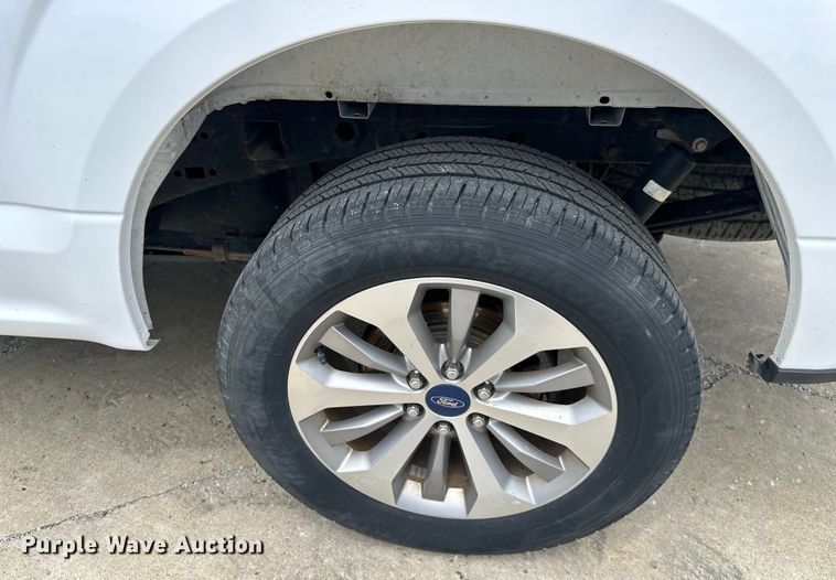 image for item EJ6989 2017 Ford F150 XL SuperCab pickup truck