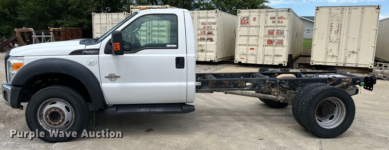 image for item EJ6990 2015 Ford F550 Super Duty truck cab and chassis