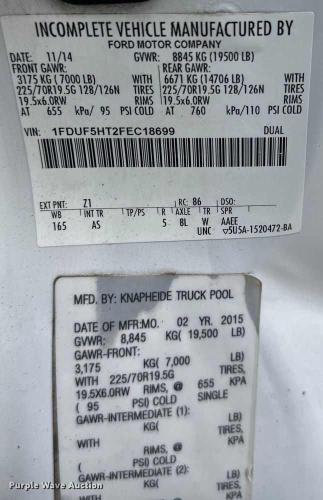 image for item EJ6990 2015 Ford F550 Super Duty truck cab and chassis