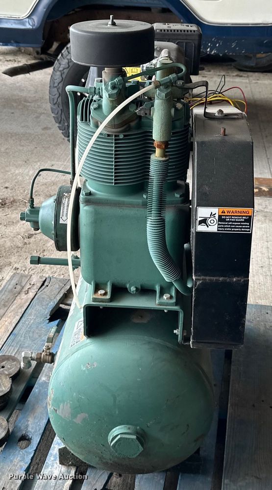 image for item EJ6992 Champion  P Series  air compressor