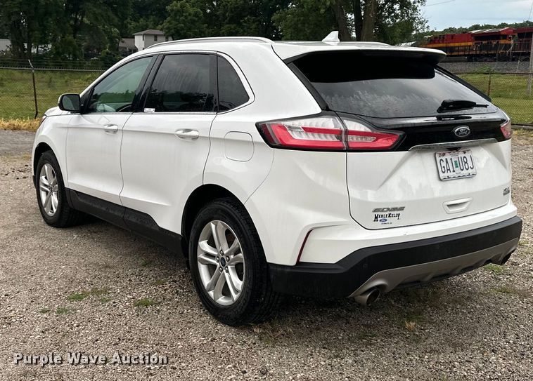 image for item EJ7014 2019 Ford  Edge SEL SUV