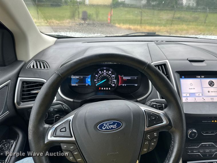 image for item EJ7014 2019 Ford  Edge SEL SUV