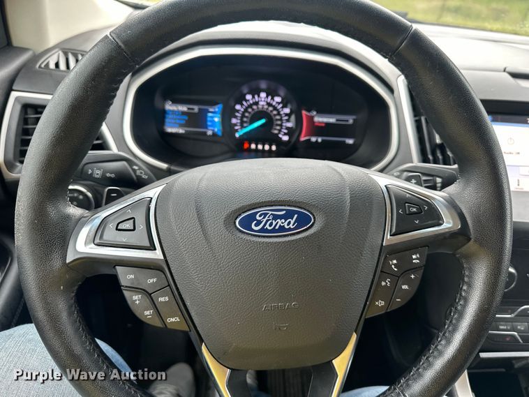 image for item EJ7014 2019 Ford  Edge SEL SUV